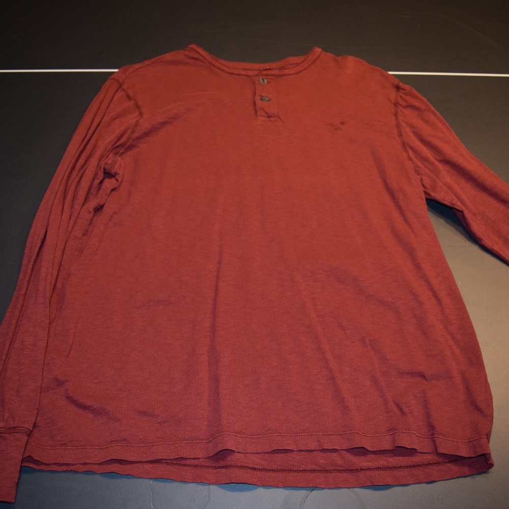 Men's L Red American Eagle Long Sleeve
